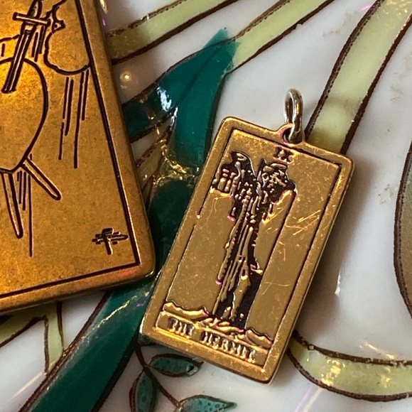 Tarot Card Pendants (3 of Swords, Hermit) - Picture 3 of 6